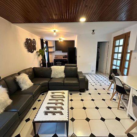 סן-דני Agreable Appartement Dans Une Maison מראה חיצוני תמונה