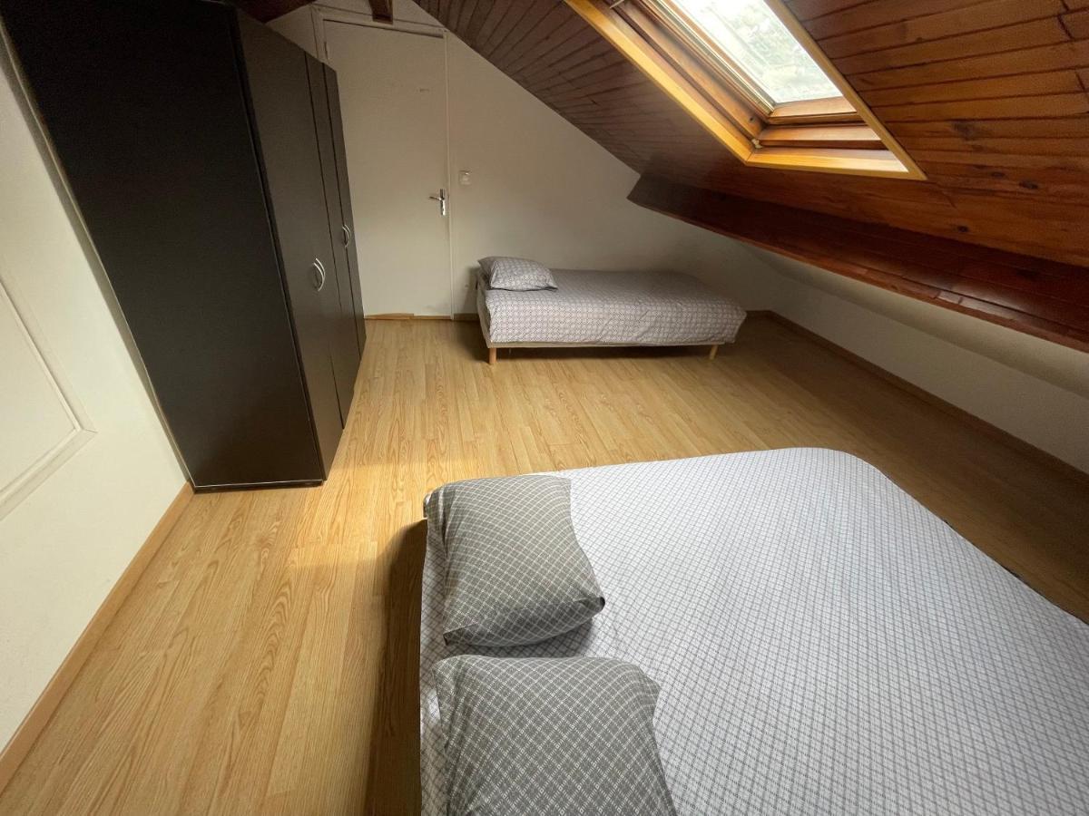 סן-דני Agreable Appartement Dans Une Maison מראה חיצוני תמונה