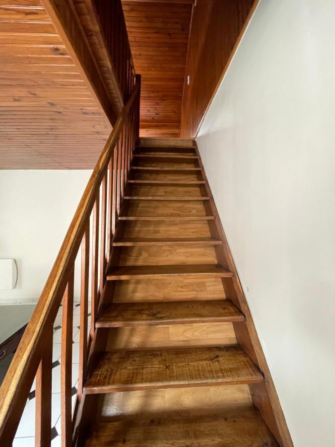 סן-דני Agreable Appartement Dans Une Maison מראה חיצוני תמונה