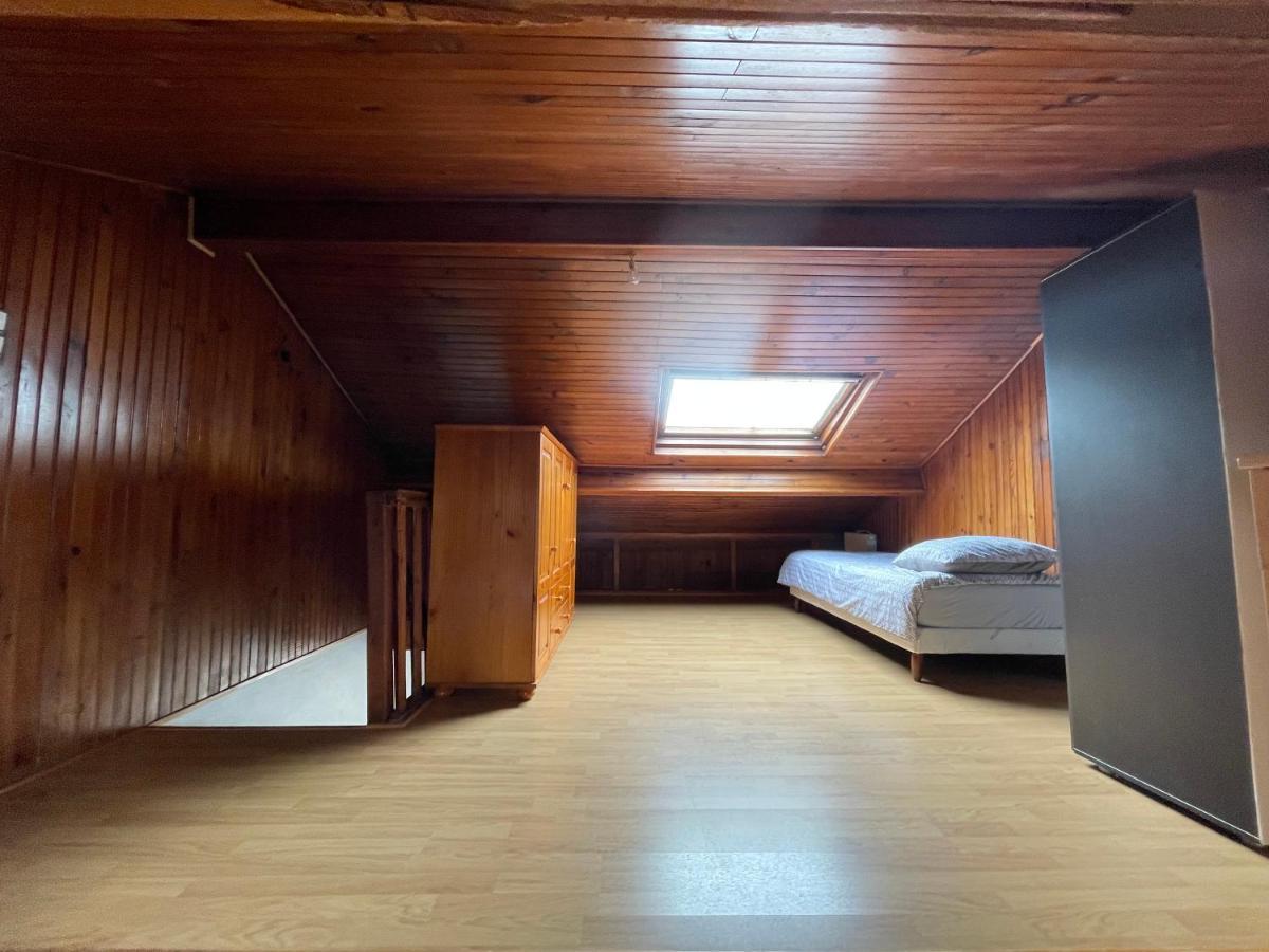 סן-דני Agreable Appartement Dans Une Maison מראה חיצוני תמונה