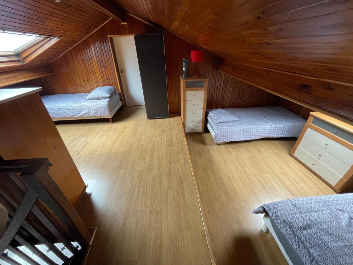 סן-דני Agreable Appartement Dans Une Maison מראה חיצוני תמונה